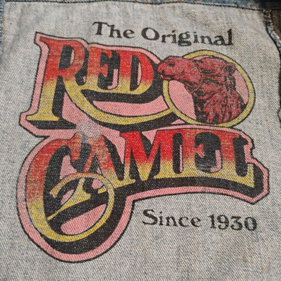 Y2K Live Ins Red Camel Denim Jacket Graphic Interior Trucker Unisex Small 90s - Picture 4 of 16